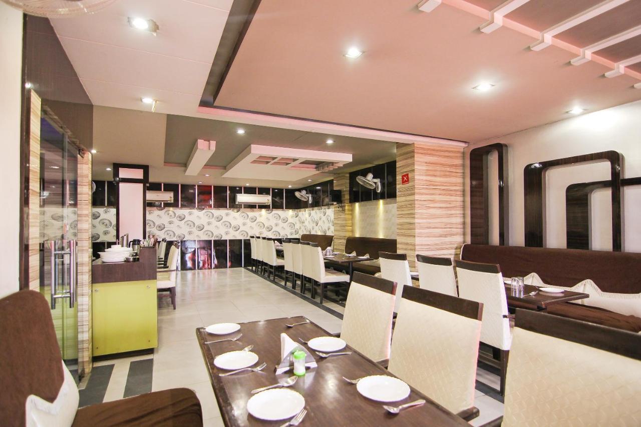 Hotel Sundaram Prayagraj Exterior foto